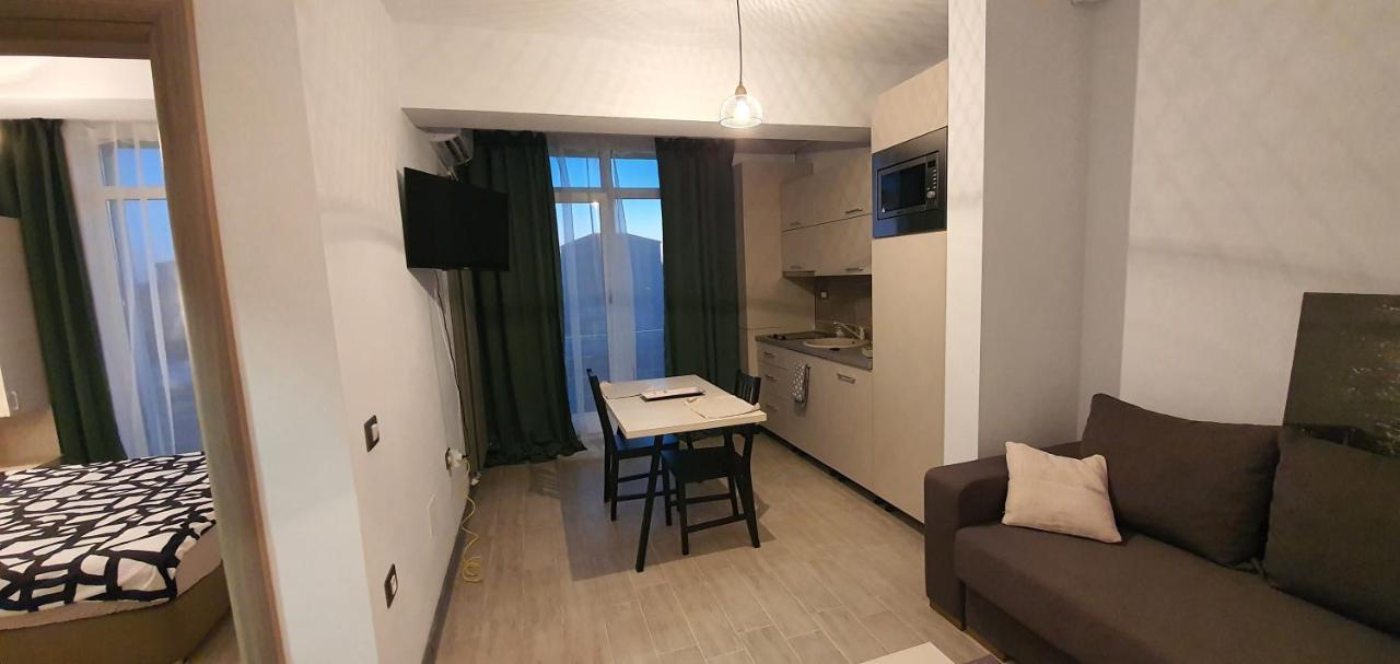 Zian'S Studio Mamaia Nord Beach Resort Năvodari Exteriör bild